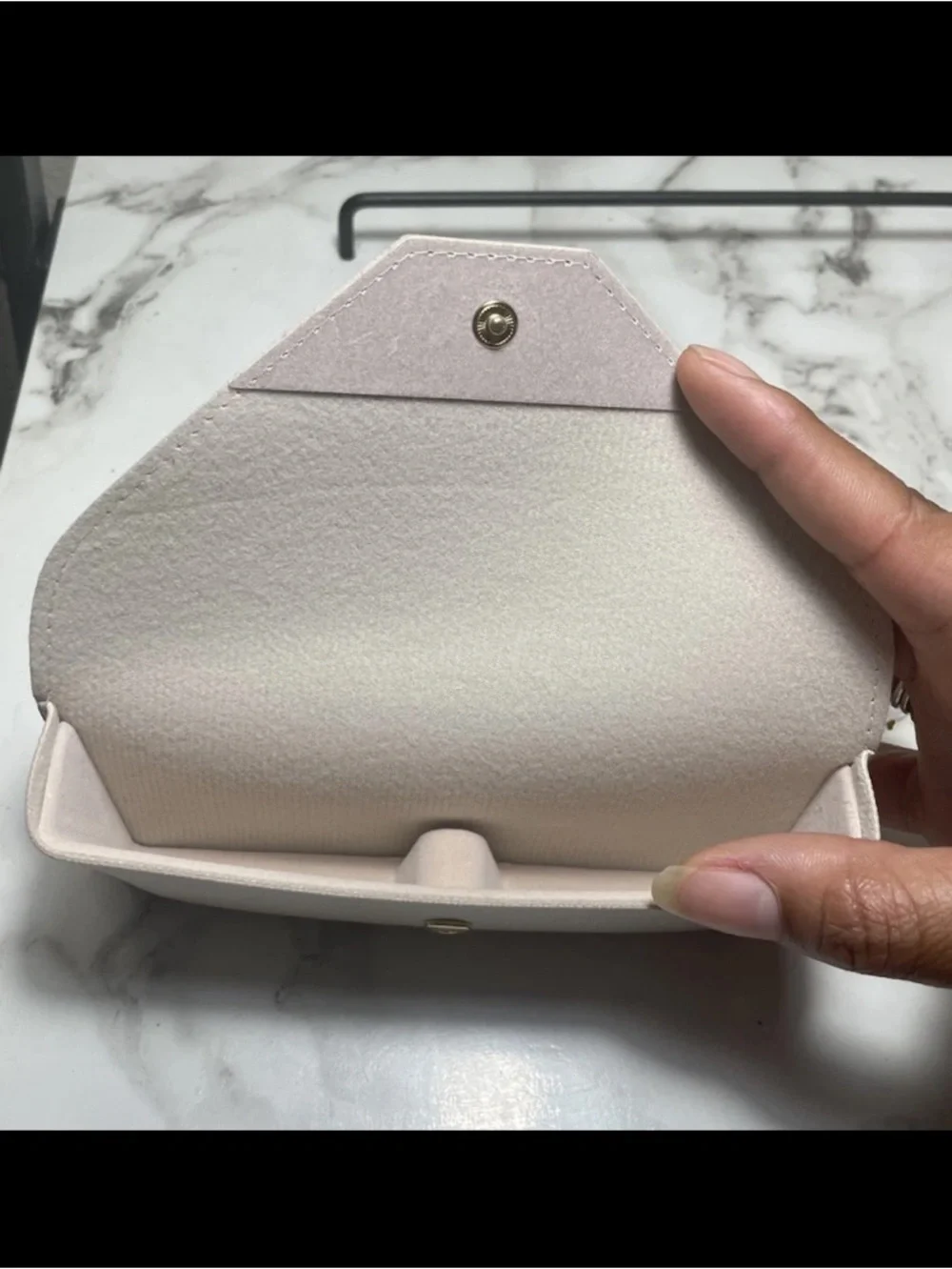 Kendra Scott Sheer Pink Eyeglasses Sunglasses Case
